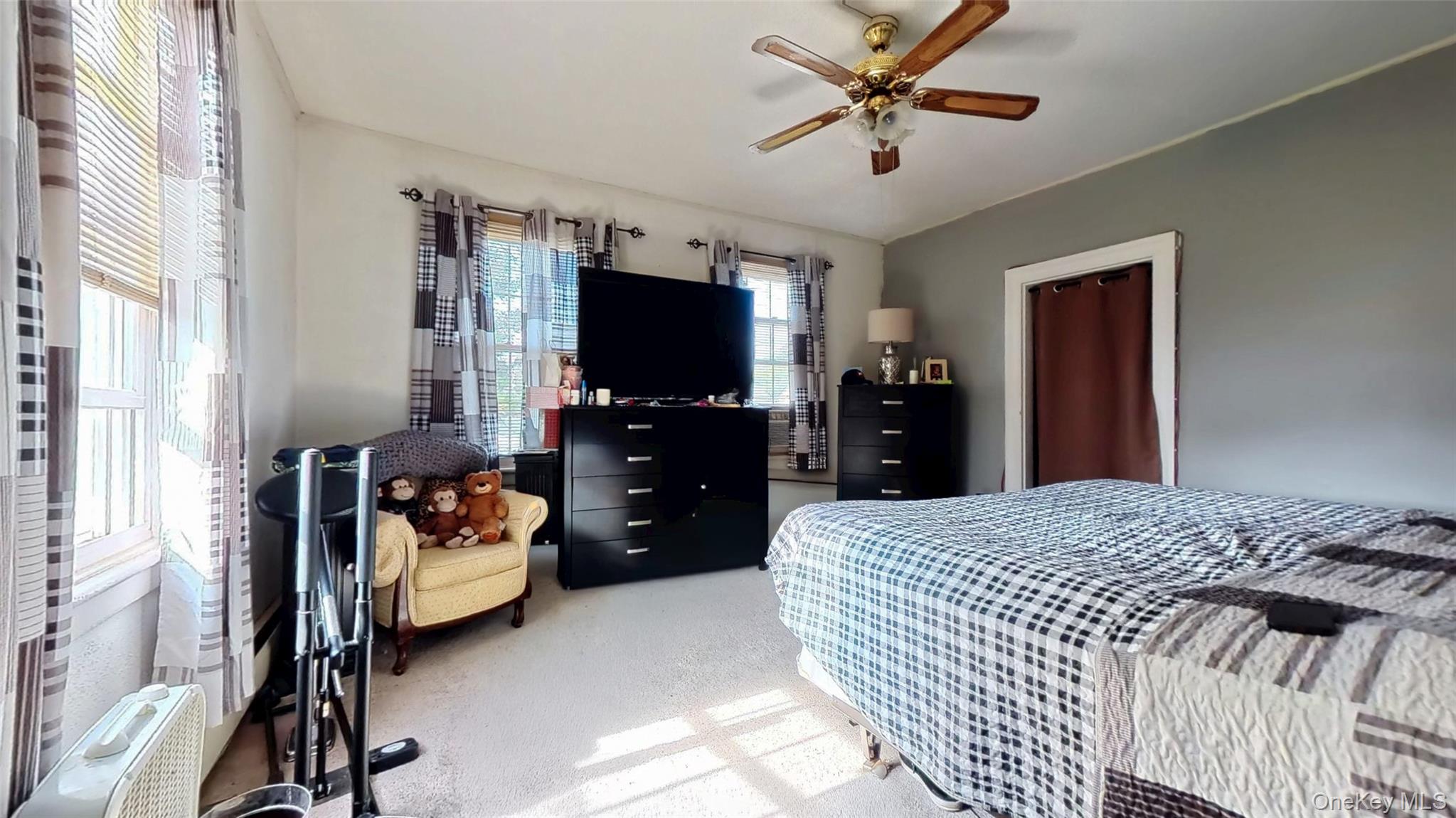 #14 photo, 2574-2576 South Avenue, Wappingers Falls , NY 12590