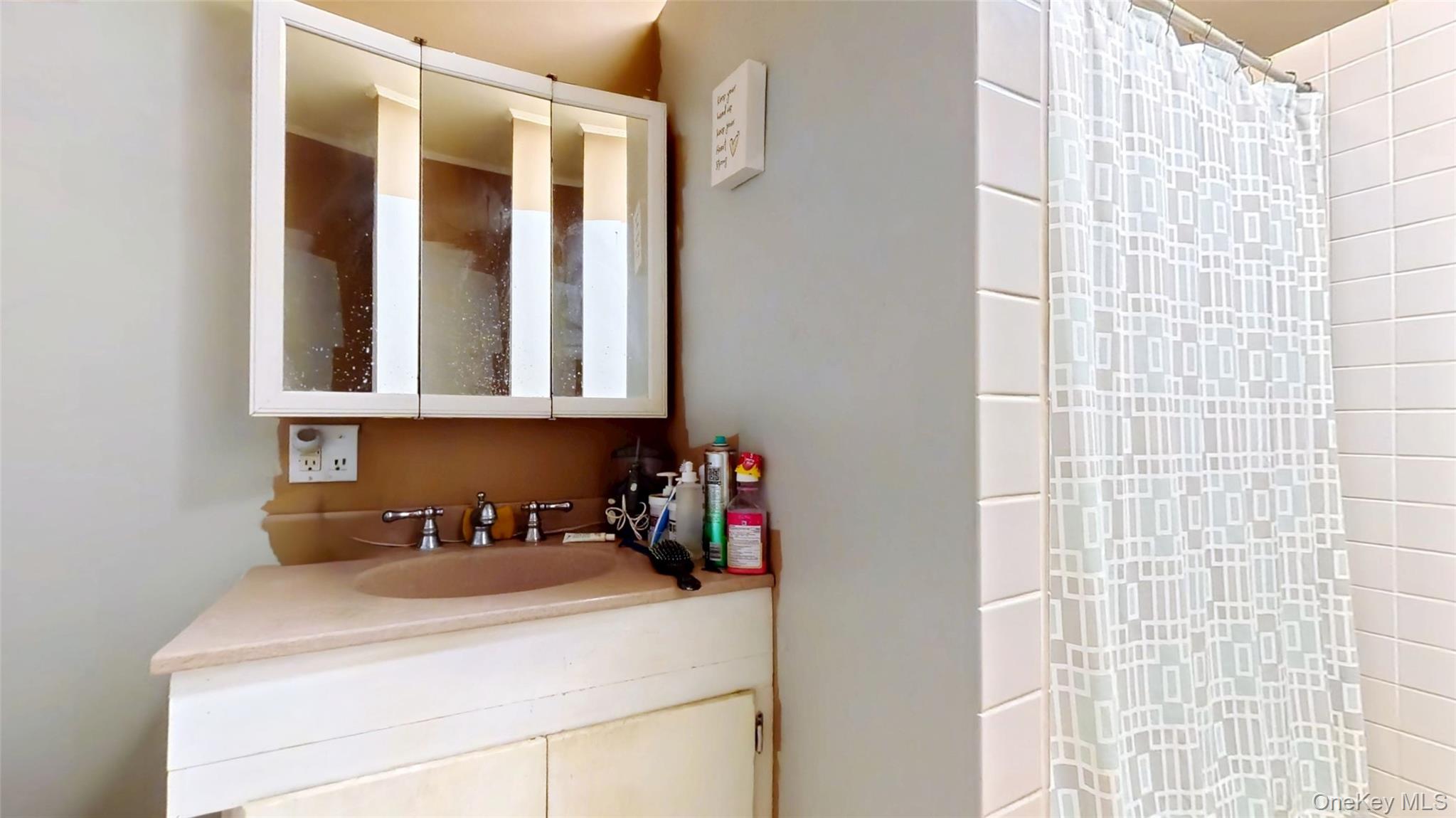 #17 photo, 2574-2576 South Avenue, Wappingers Falls , NY 12590