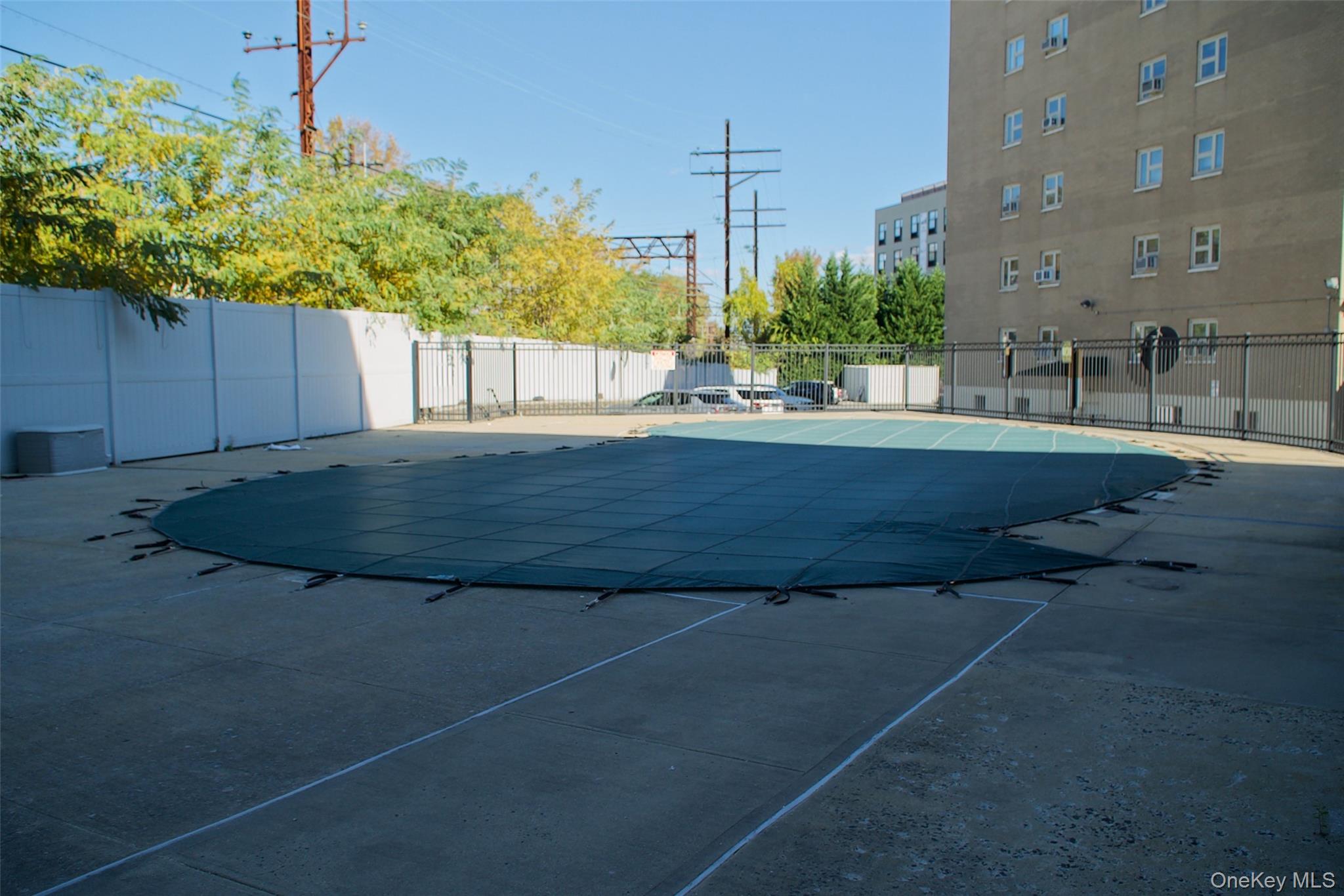 #19 photo, 470 Halstead Avenue, Harrison , NY 10528