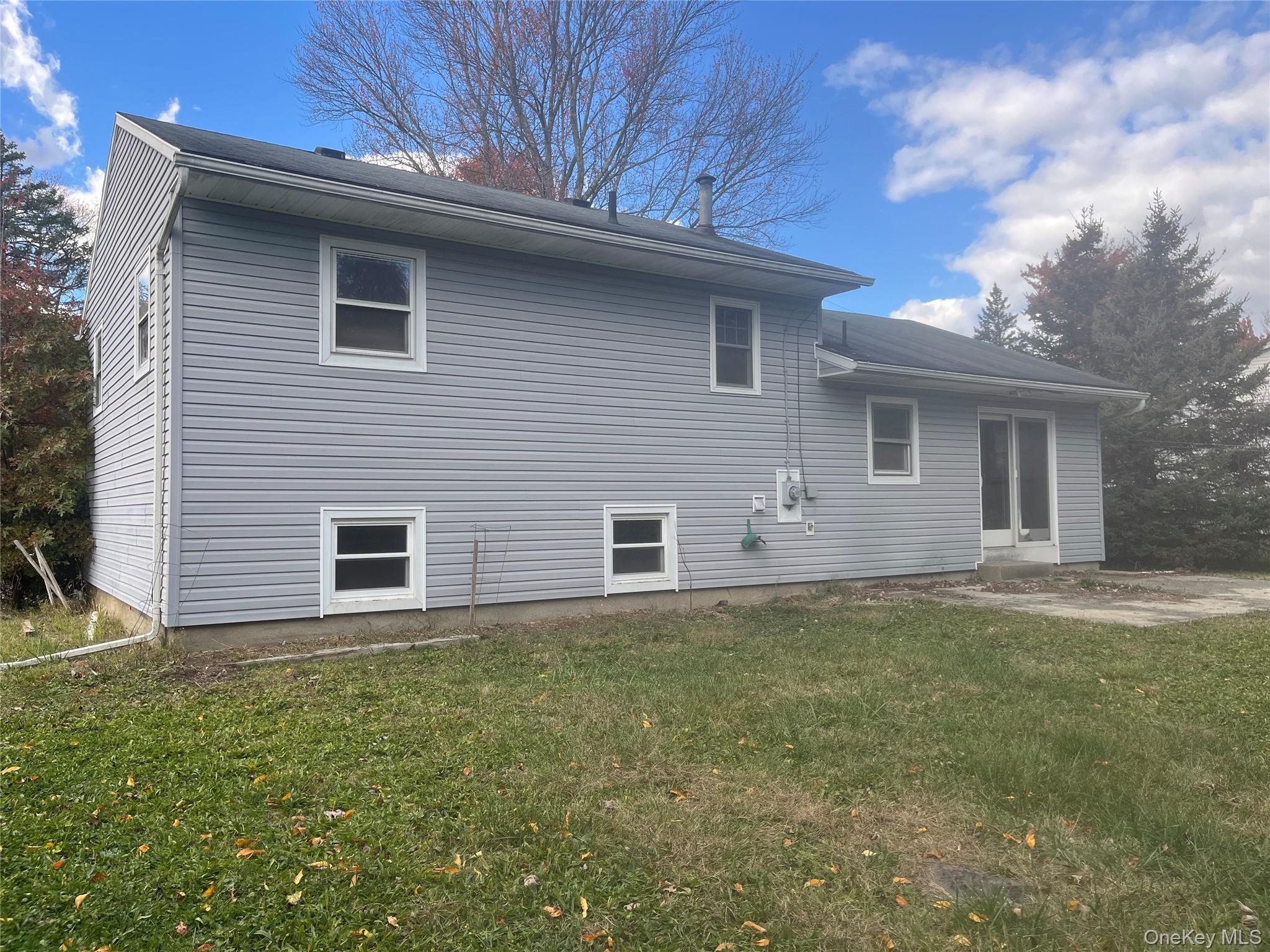 #2 photo, 16 Stirrup Drive, Newburgh , NY 12550