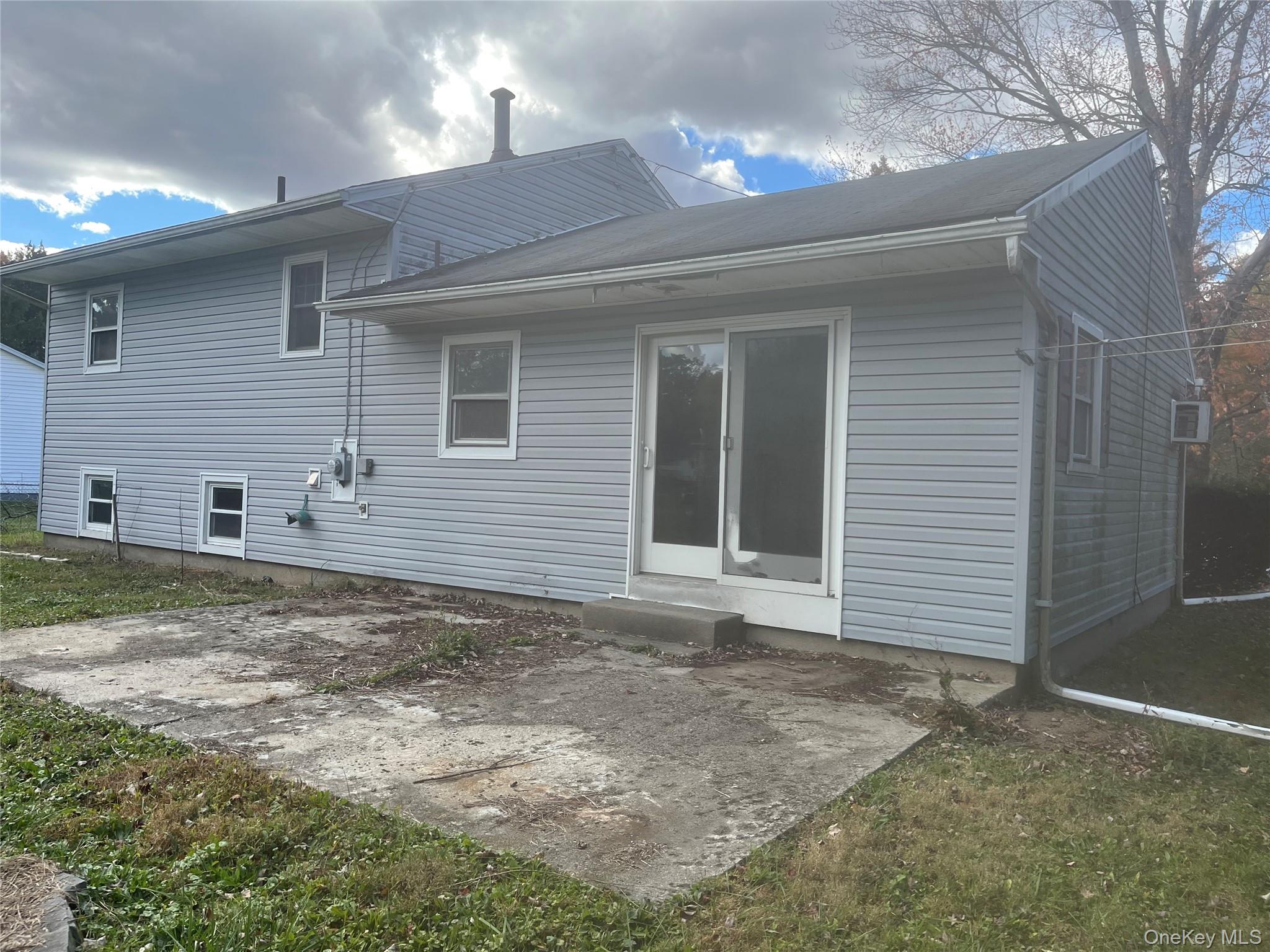 #3 photo, 16 Stirrup Drive, Newburgh , NY 12550