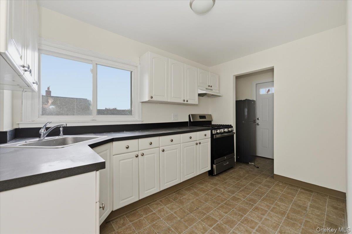 #13 photo, 924 Hollywood Avenue, ブロンクス区 Bronx , NY 10465