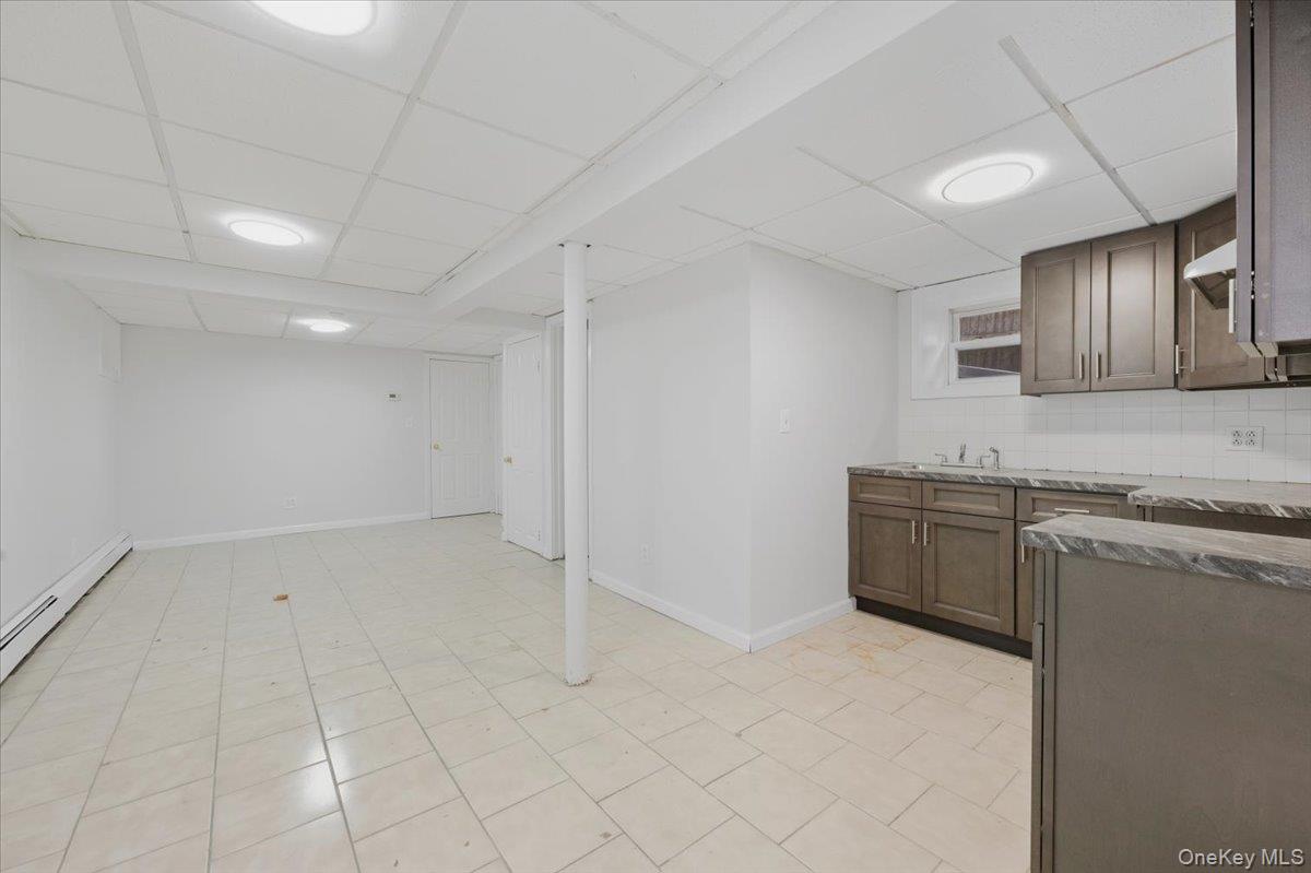 #16 photo, 924 Hollywood Avenue, ブロンクス区 Bronx , NY 10465