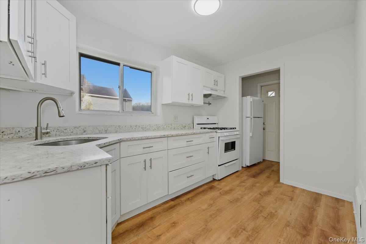 #4 photo, 924 Hollywood Avenue, ブロンクス区 Bronx , NY 10465