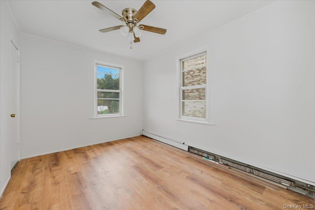 #8 photo, 924 Hollywood Avenue, ブロンクス区 Bronx , NY 10465