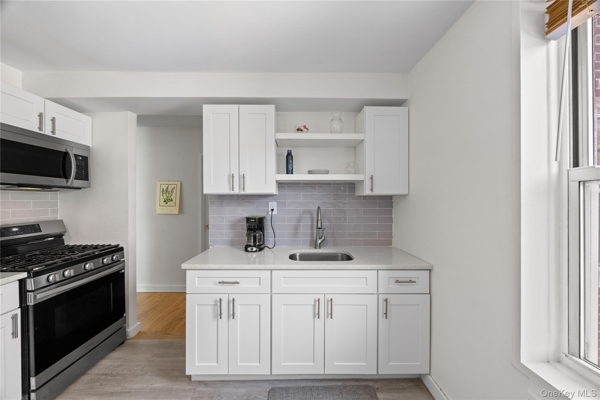 #10 photo, 2736 Independence Avenue, ブロンクス区 Bronx , NY 10463