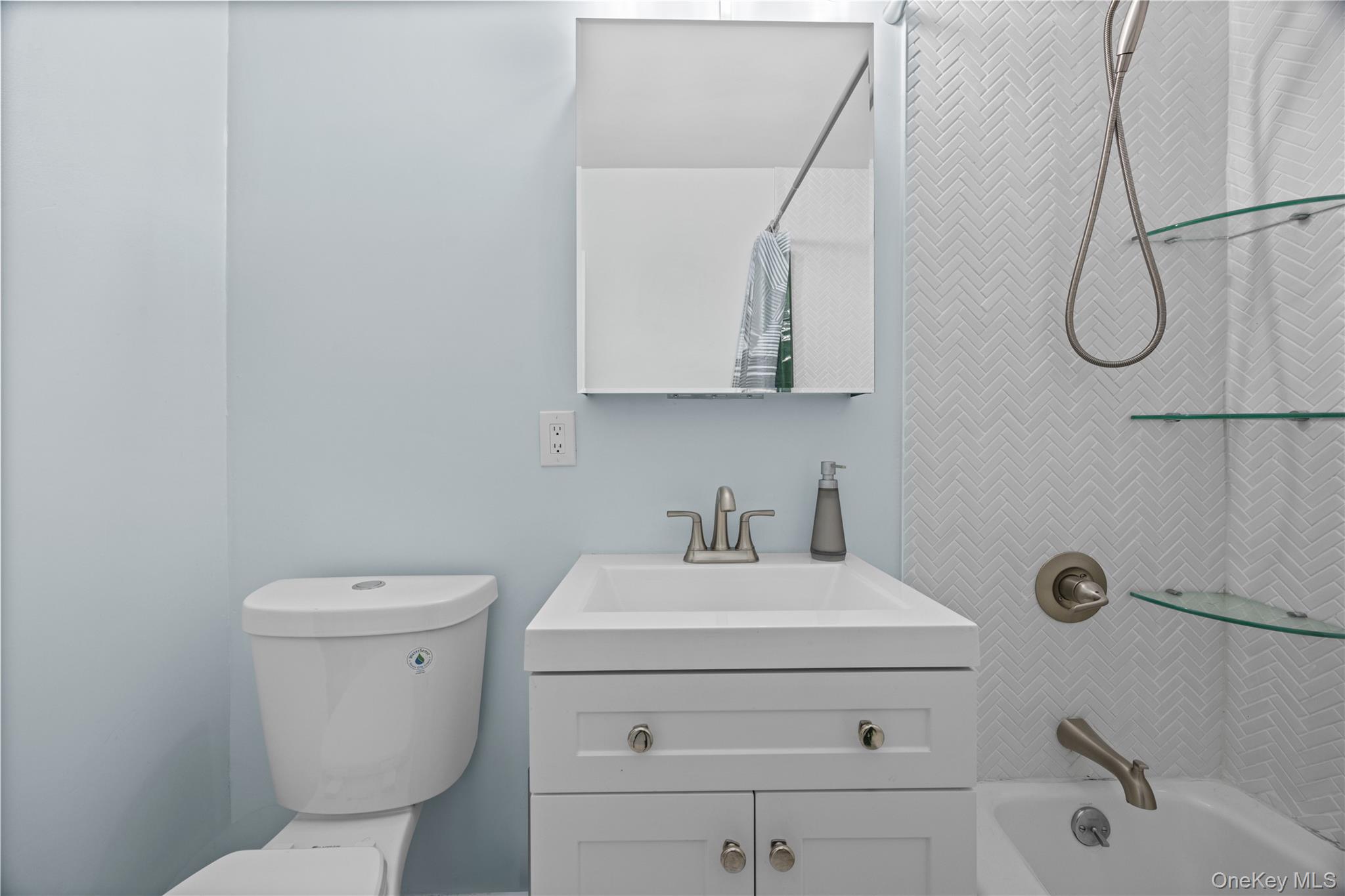 #14 photo, 2736 Independence Avenue, ブロンクス区 Bronx , NY 10463