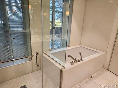 #9 photo, 140 E 63rd Street, New York (Manhattan) , NY 10065