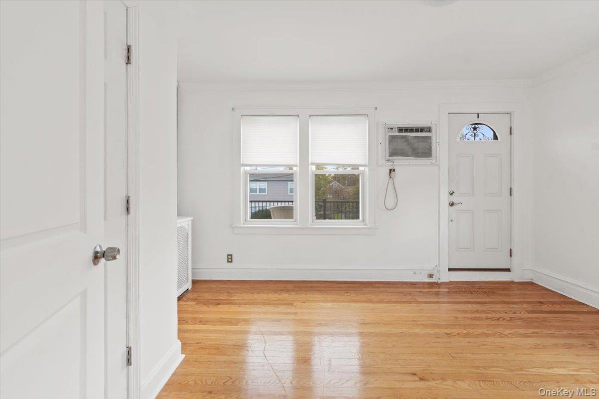 #8 photo, 4 Nolan Avenue, Yonkers , NY 10704