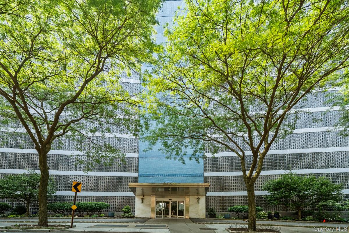 #1 photo, 2400 Johnson Avenue, ブロンクス区 Bronx , NY 10463