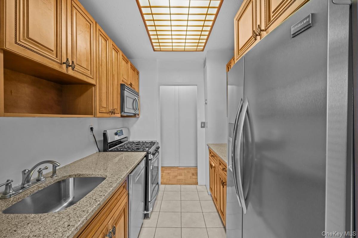 #13 photo, 2400 Johnson Avenue, ブロンクス区 Bronx , NY 10463