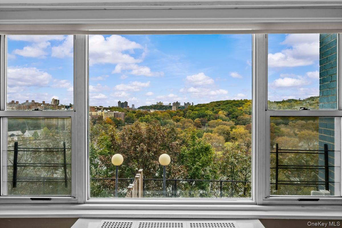 #8 photo, 2400 Johnson Avenue, ブロンクス区 Bronx , NY 10463