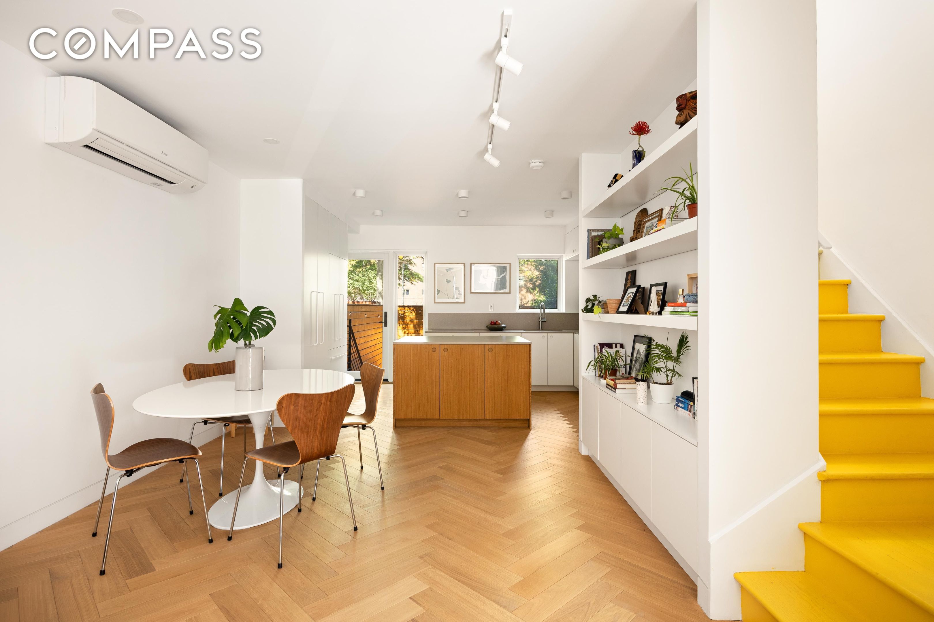 #5 photo, 137 Maspeth Avenue, ブルックリン区 East Williamsburg , NY 11211