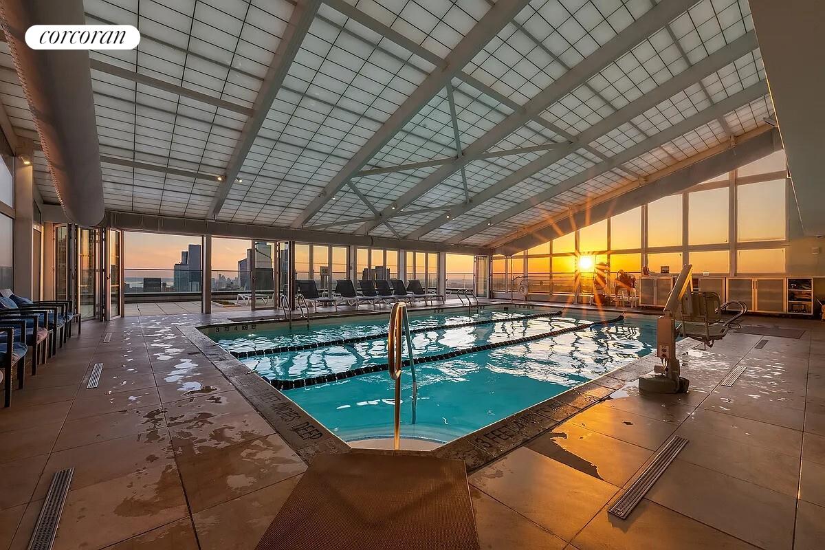 #6 photo, New York City, マンハッタン Hells Kitchen , NY 10019