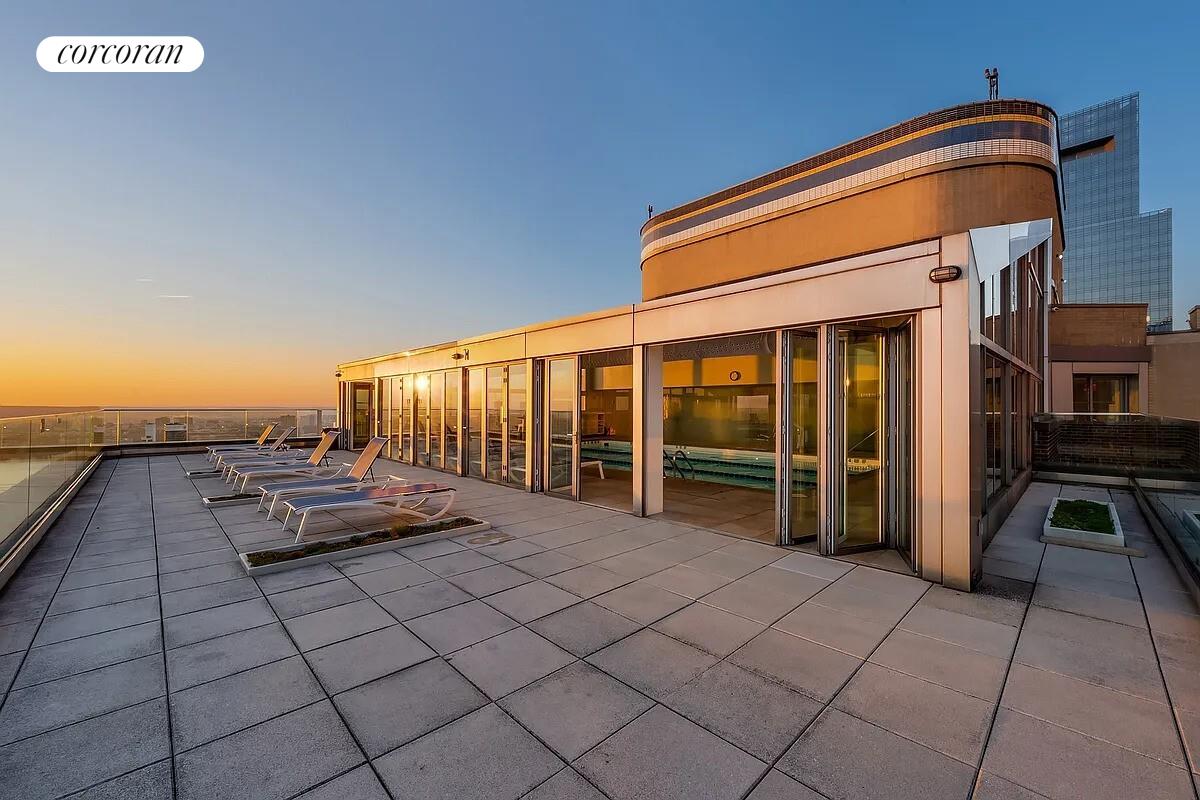 #7 photo, New York City, マンハッタン Hells Kitchen , NY 10019