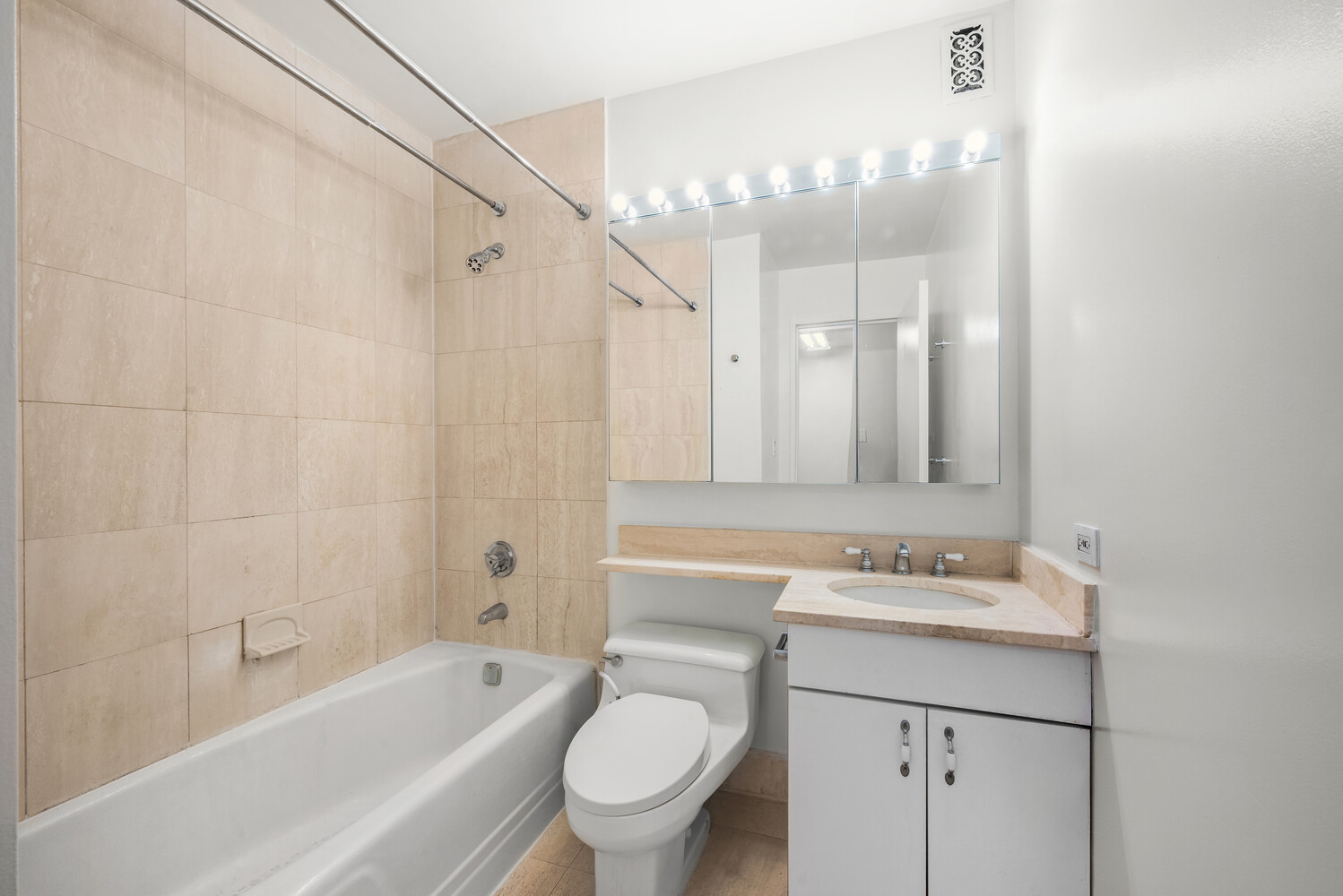 #5 photo, 300 ALBANY Street, マンハッタン Battery Park City , NY 10280