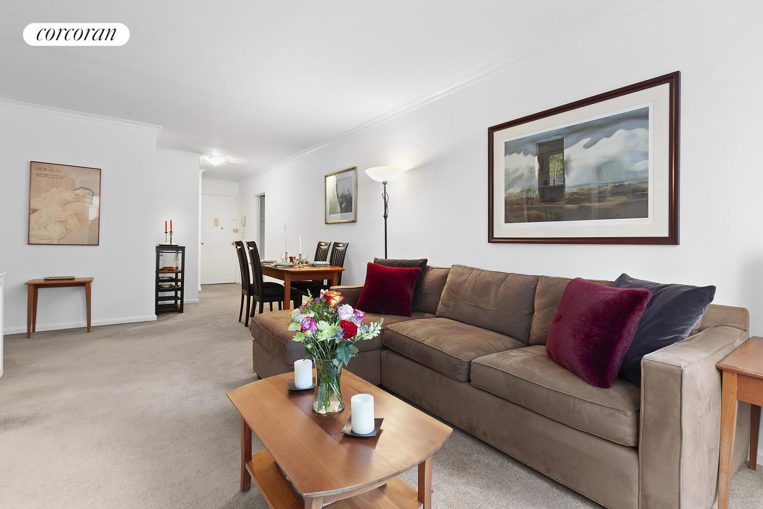 #4 photo, 420 E 72ND Street, マンハッタン Lenox Hill , NY 10021