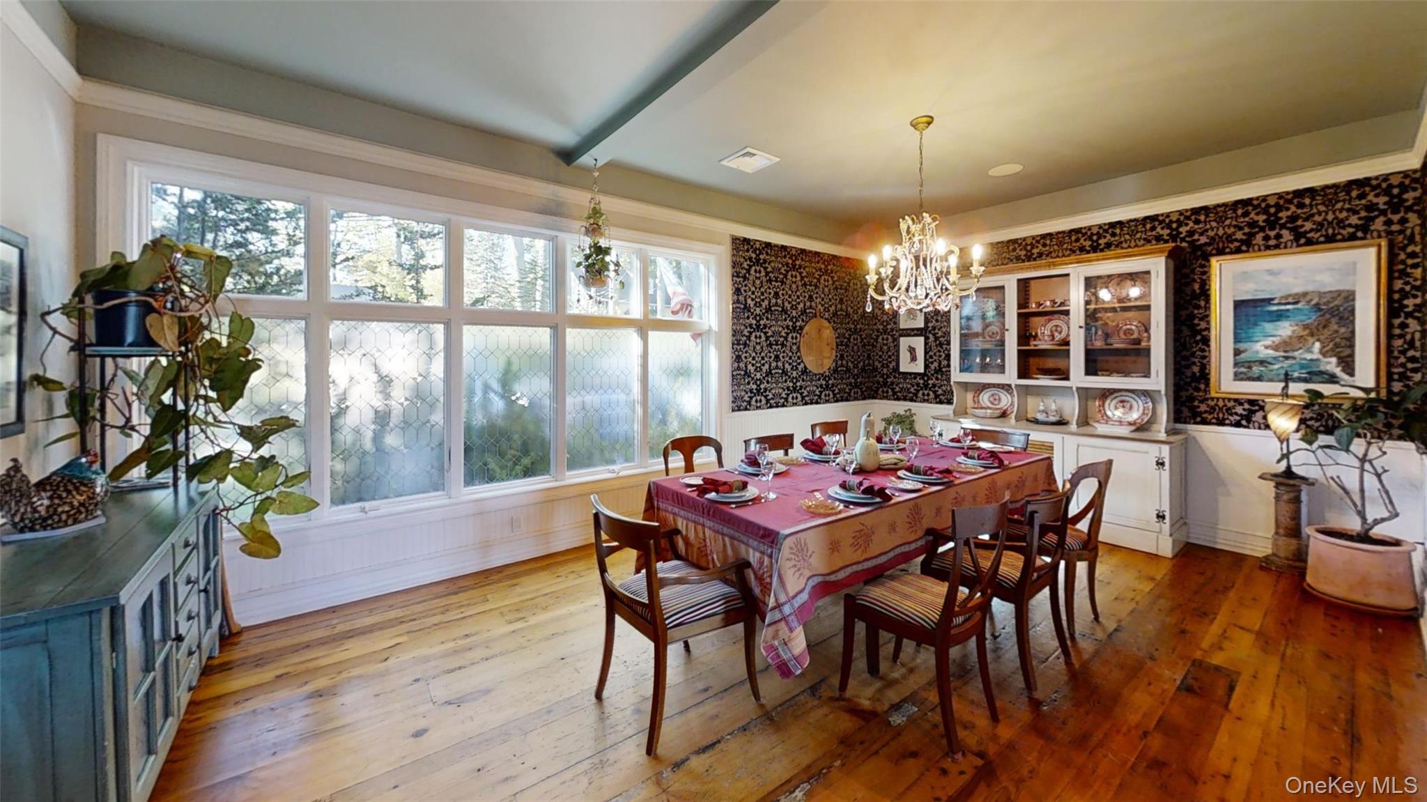 #6 photo, 35 Semon Road, Huntington , NY 11743