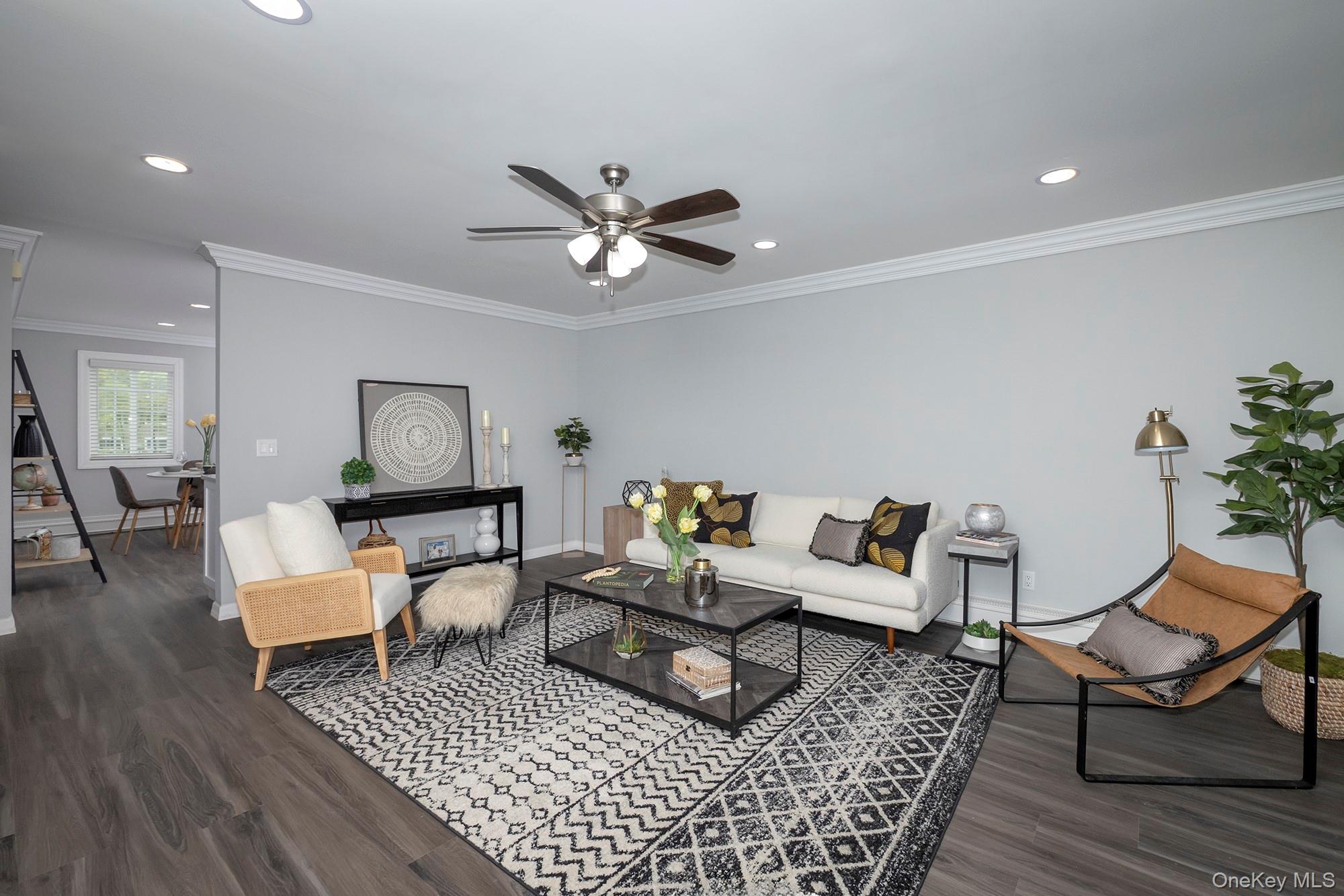 #8 photo, 42 Cassa Loop, サフォーク郡 Holtsville , NY 11742