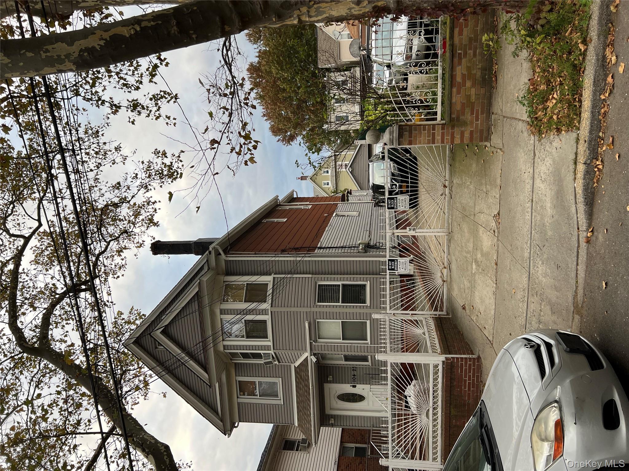 #1 photo, 10423 90th Avenue, クイーンズ区 Richmond Hill , NY 11418