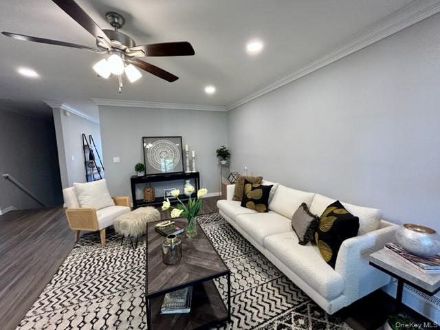 #7 photo, 285 Victorian Court, サフォーク郡 Holtsville , NY 11742