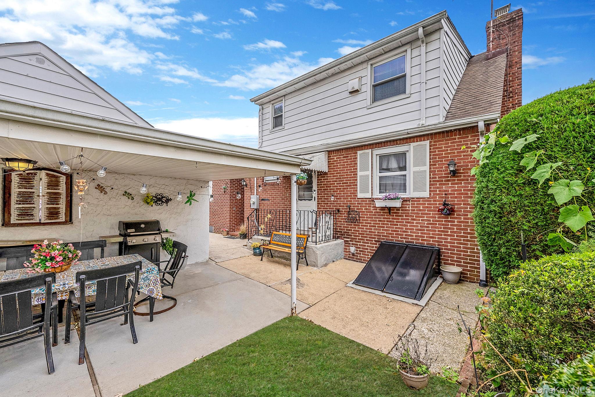 #12 photo, 163 Crest Avenue, Elmont , NY 11003