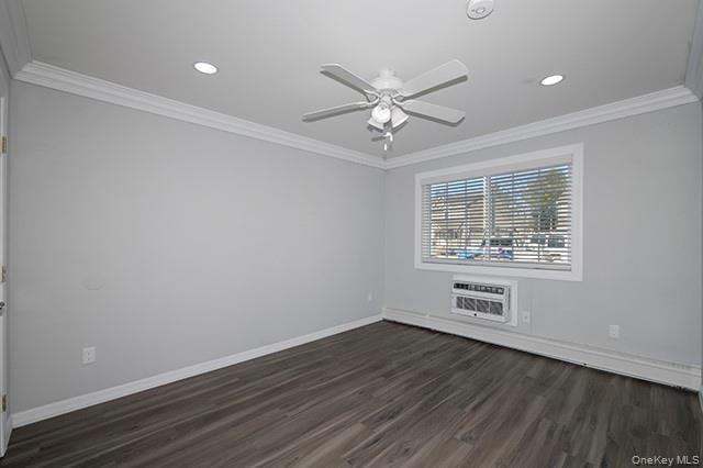 #8 photo, 384 Cassa Loop, サフォーク郡 Holtsville , NY 11742