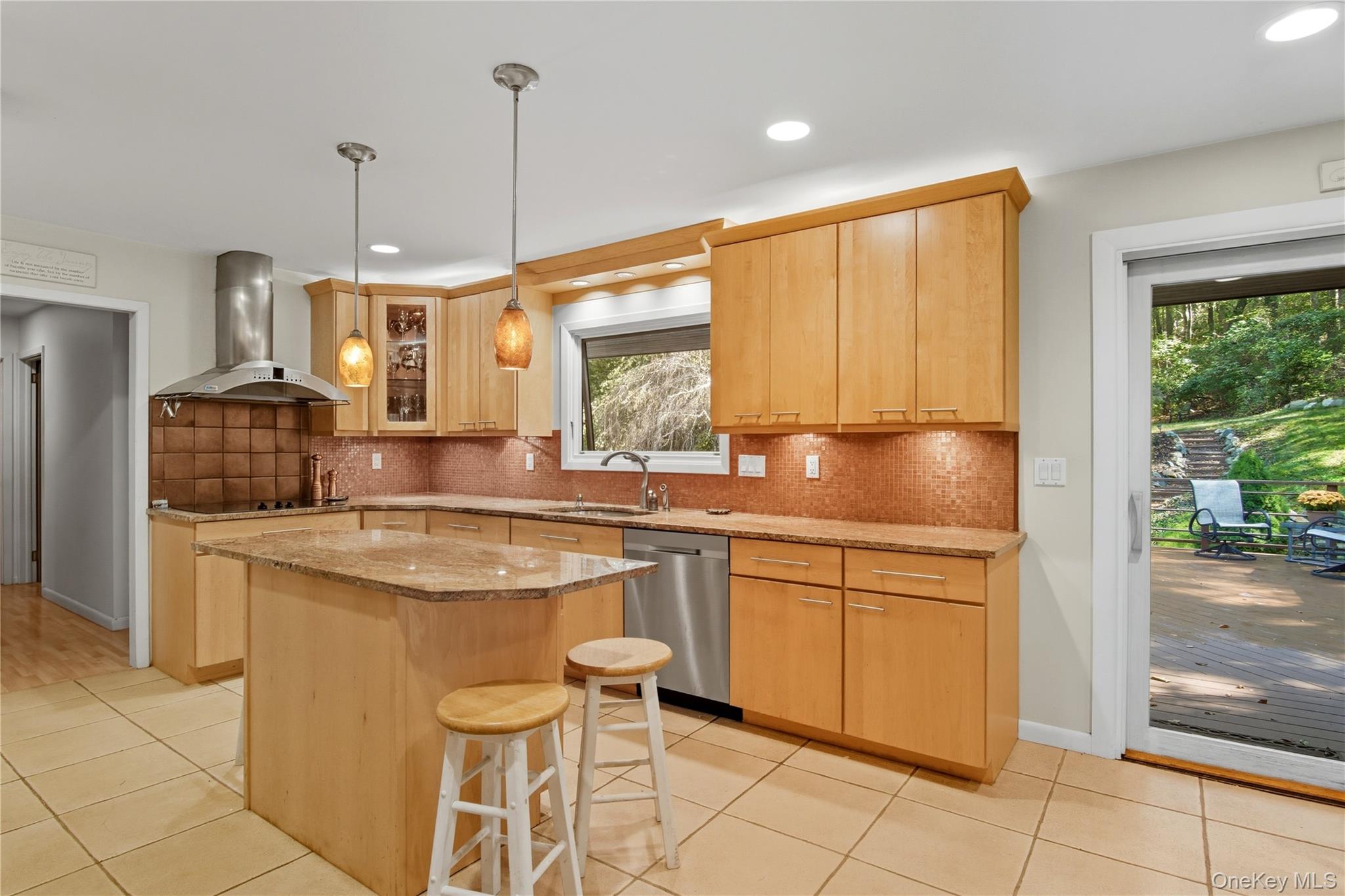 #15 photo, 341 River Road, Saint James , NY 11780