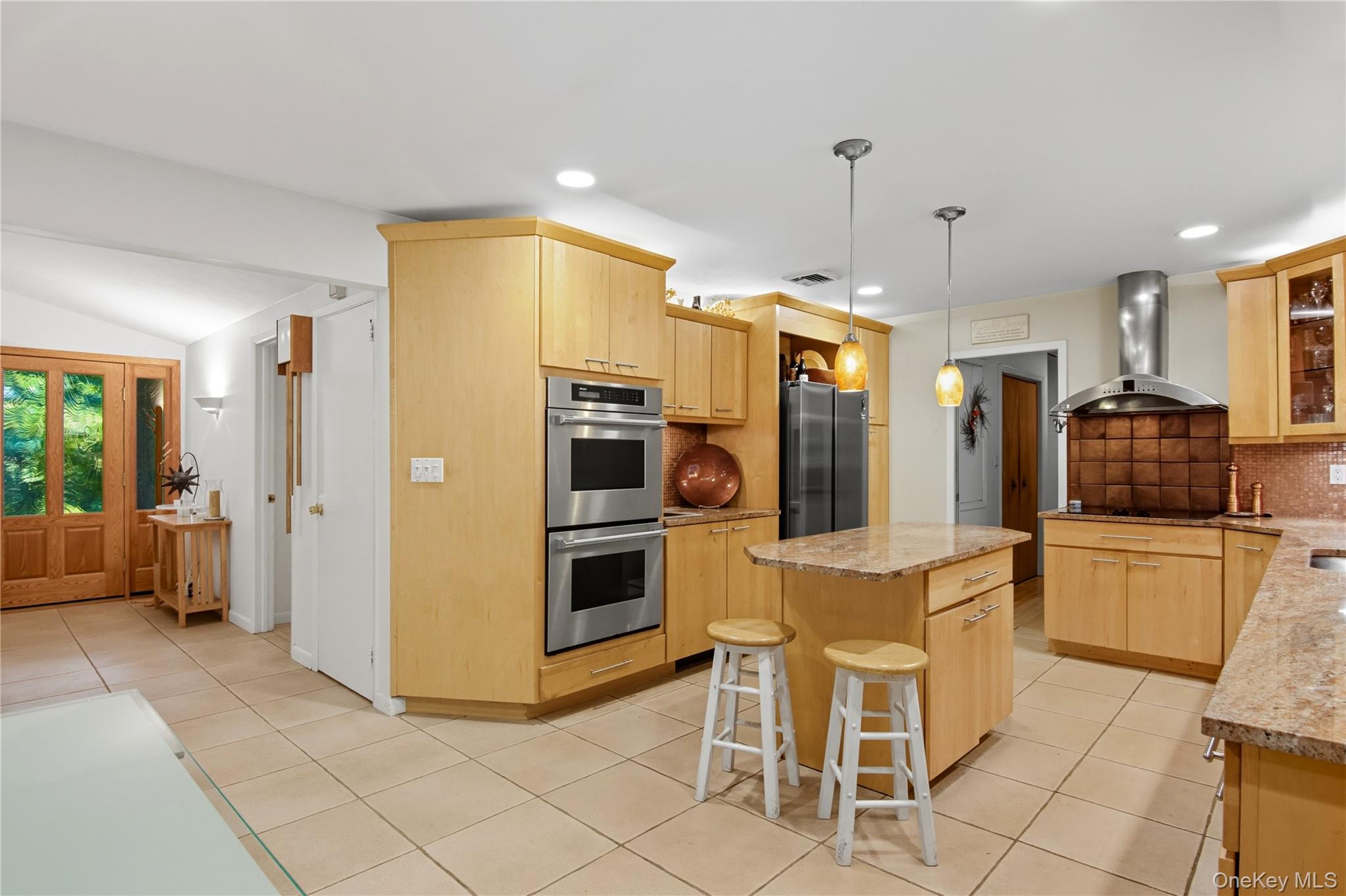 #16 photo, 341 River Road, Saint James , NY 11780