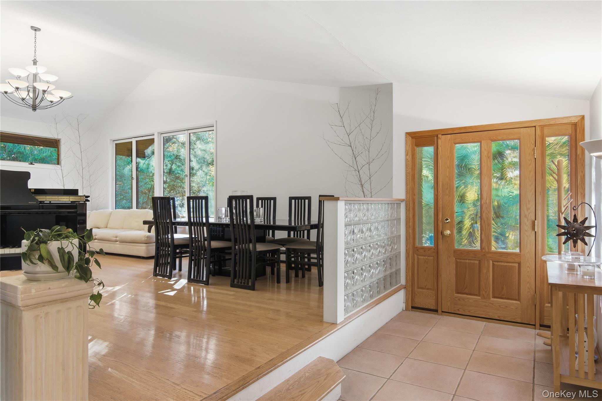 #7 photo, 341 River Road, Saint James , NY 11780