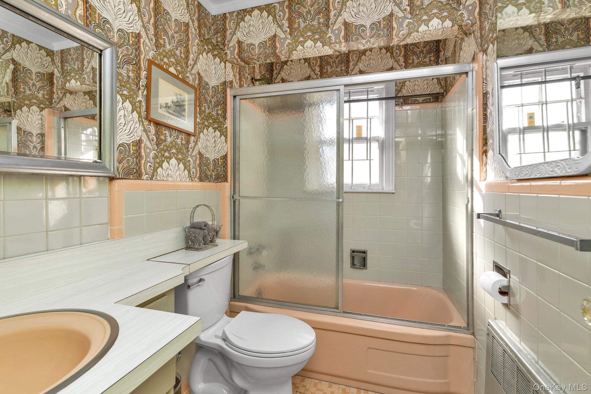 #12 photo, 350 Paul Place, West Hempstead , NY 11552