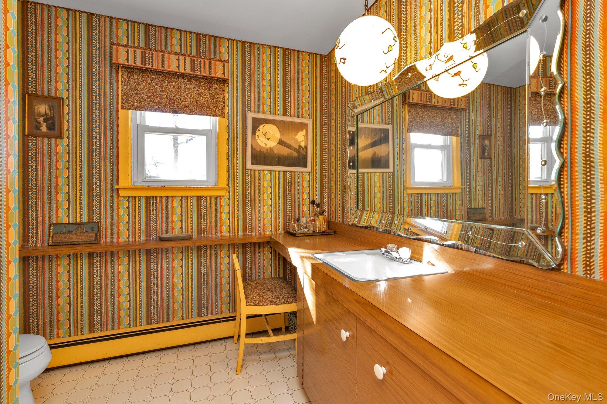 #14 photo, 350 Paul Place, West Hempstead , NY 11552