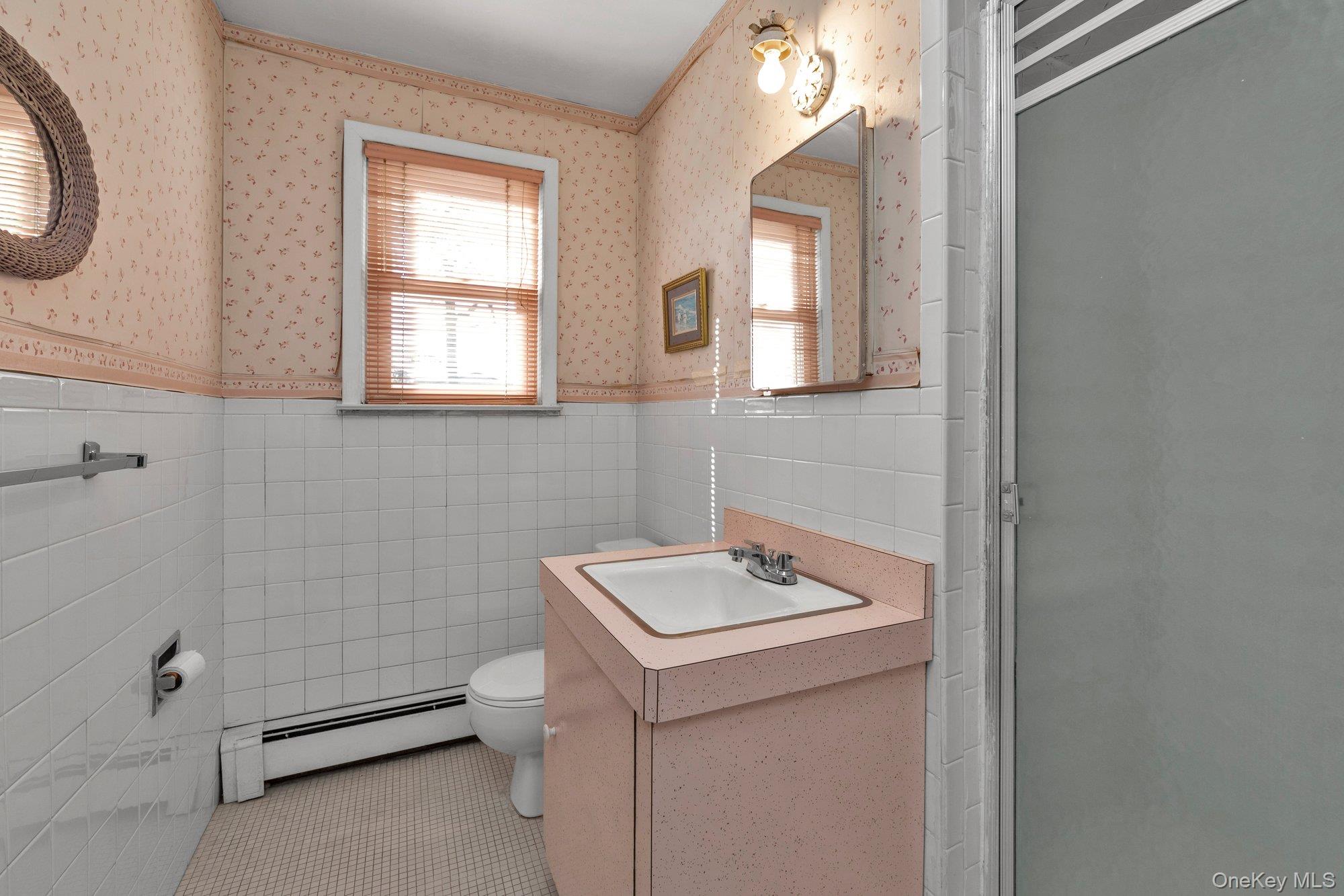 #17 photo, 350 Paul Place, West Hempstead , NY 11552