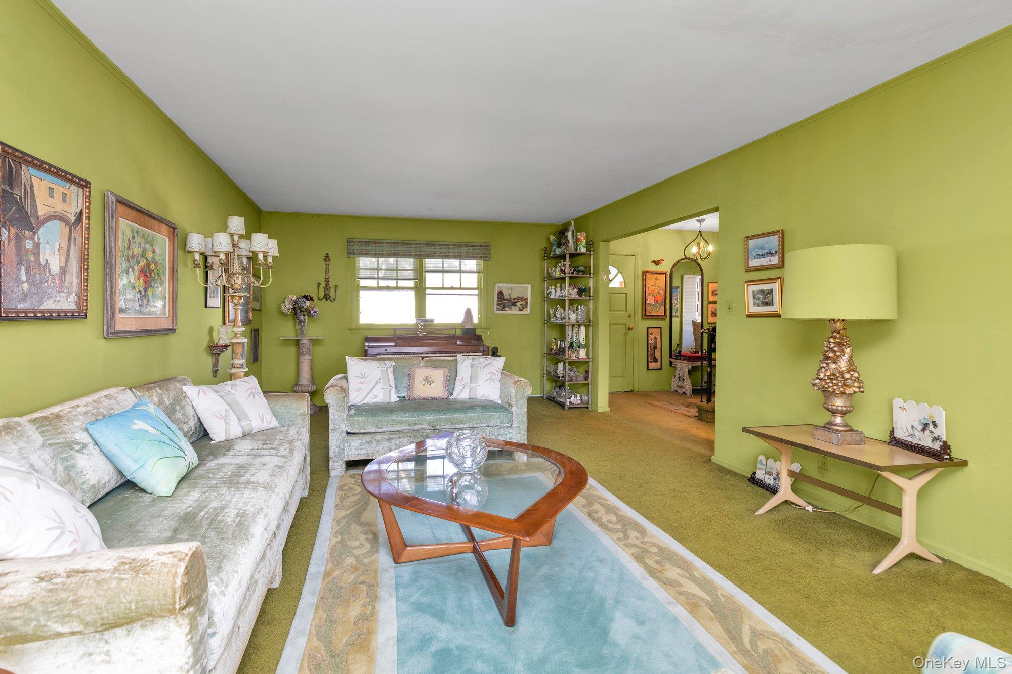 #4 photo, 350 Paul Place, West Hempstead , NY 11552