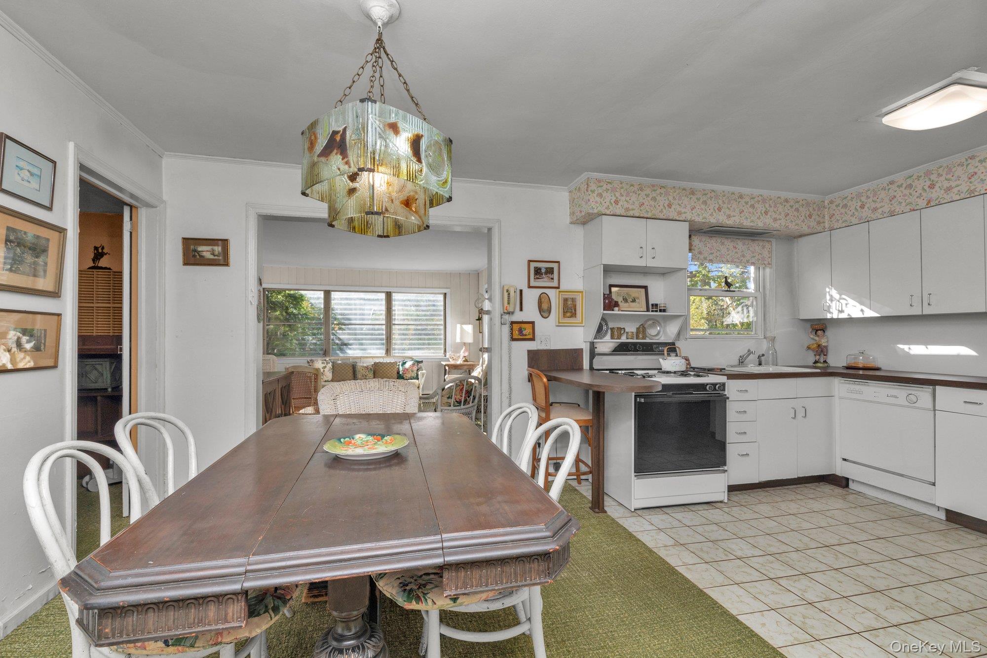 #9 photo, 350 Paul Place, West Hempstead , NY 11552