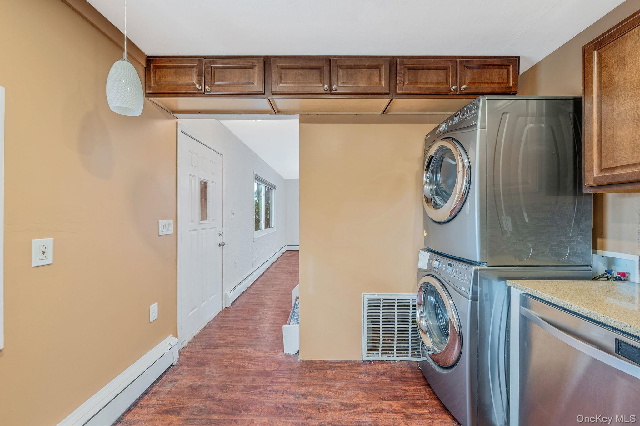 #9 photo, 89 Tanners Lane, ナッソー郡 Levittown , NY 11756