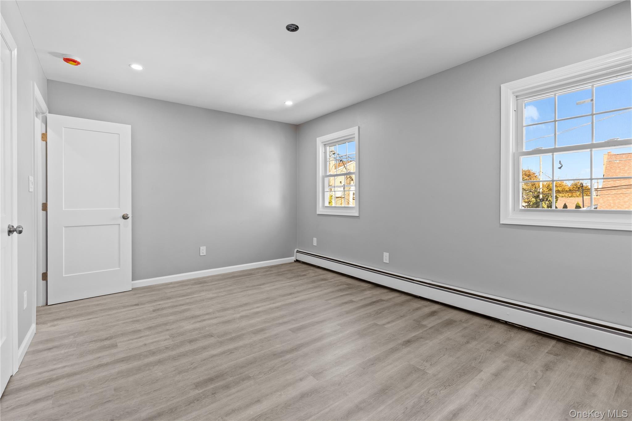 #14 photo, 310 Lindell Boulevard, ナッソー郡 Long Beach , NY 11561