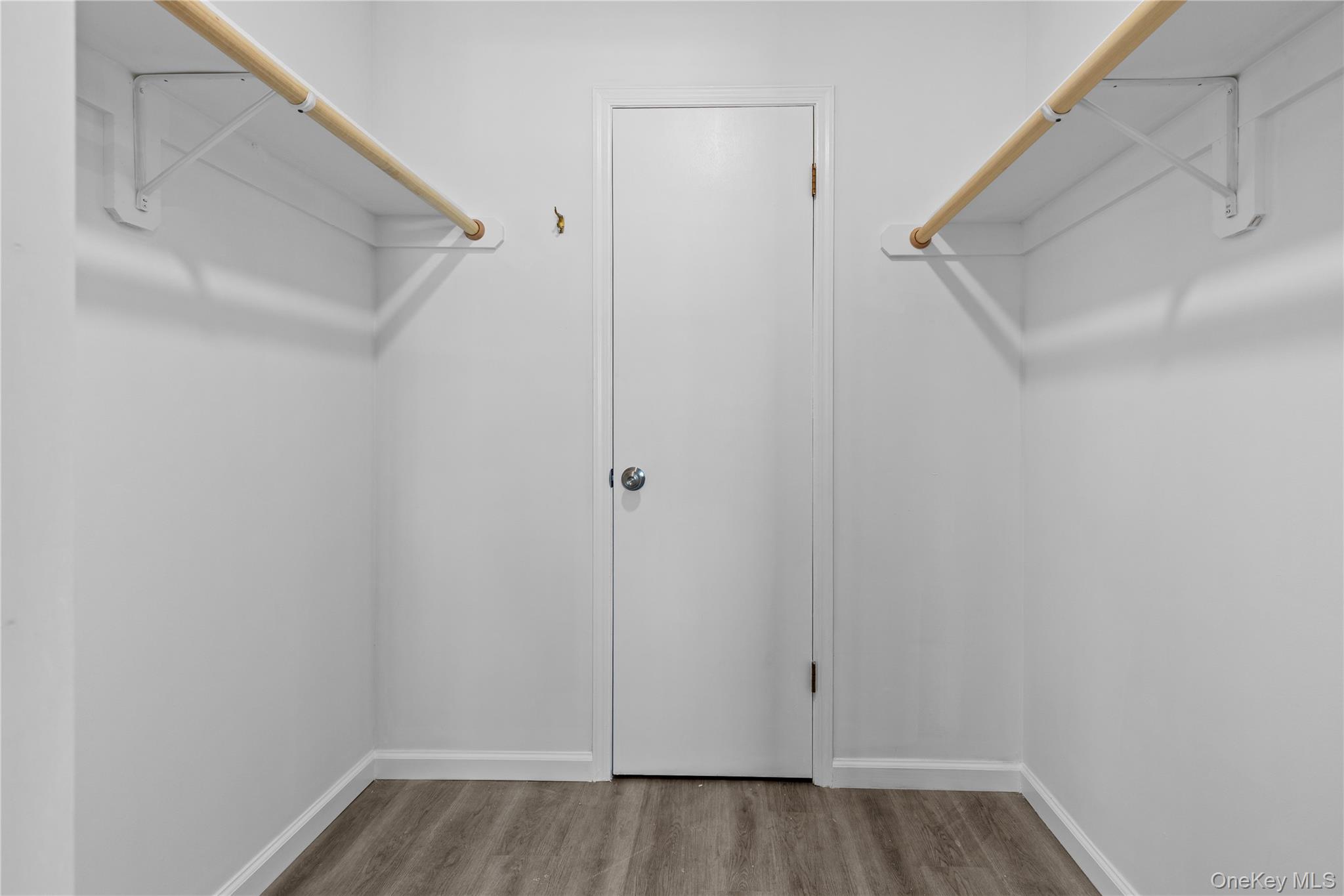 #15 photo, 310 Lindell Boulevard, ナッソー郡 Long Beach , NY 11561