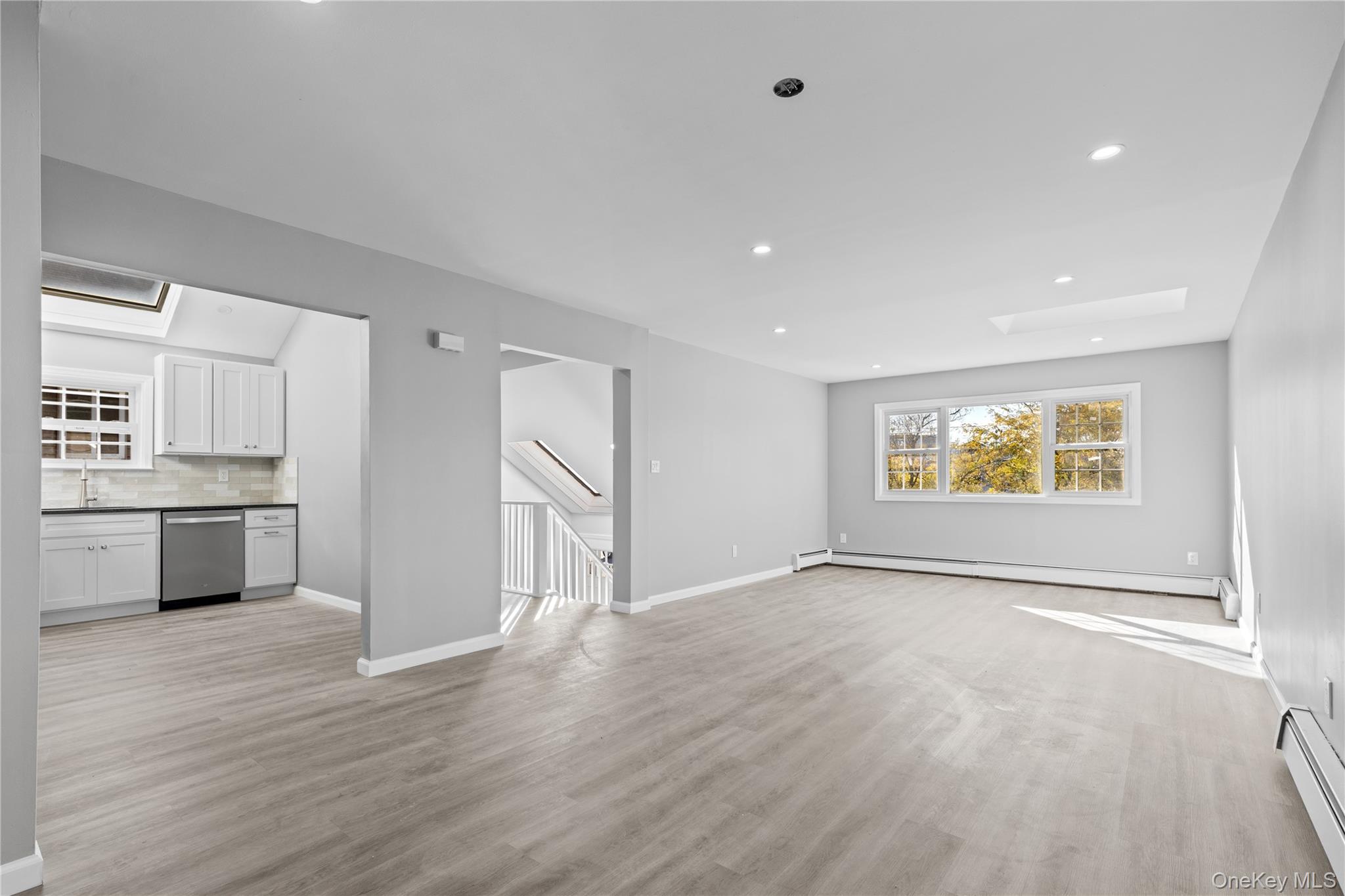 #4 photo, 310 Lindell Boulevard, ナッソー郡 Long Beach , NY 11561