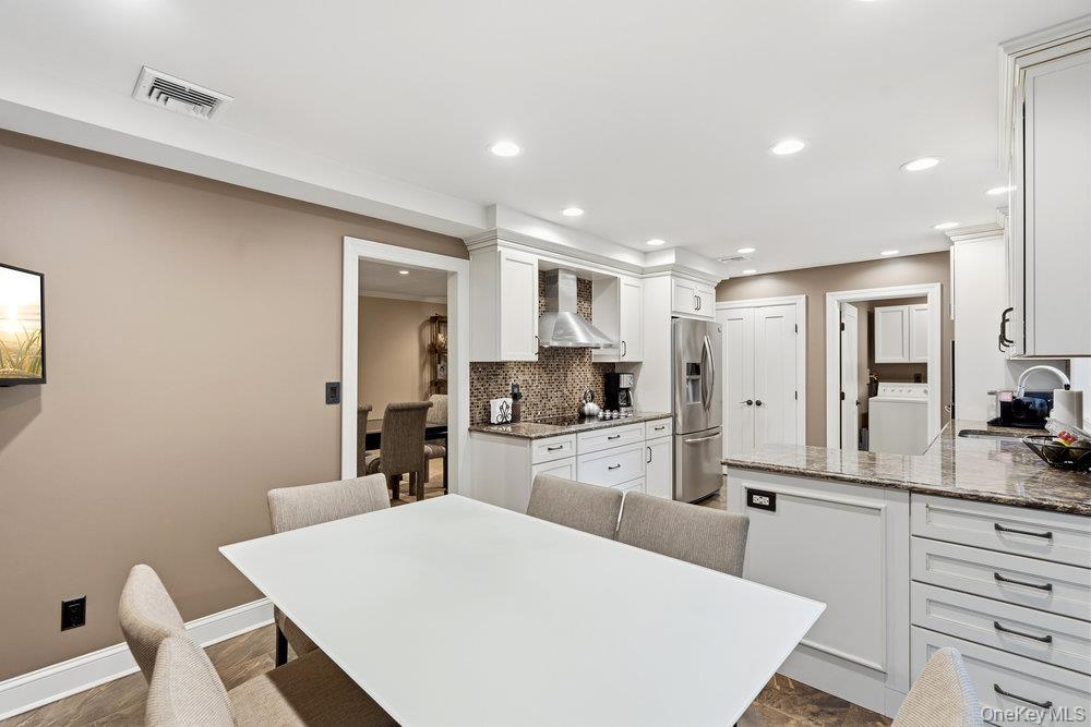 #17 photo, 3 Aron Drive, ナッソー郡 Woodbury , NY 11797