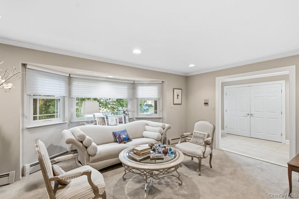 #6 photo, 3 Aron Drive, ナッソー郡 Woodbury , NY 11797