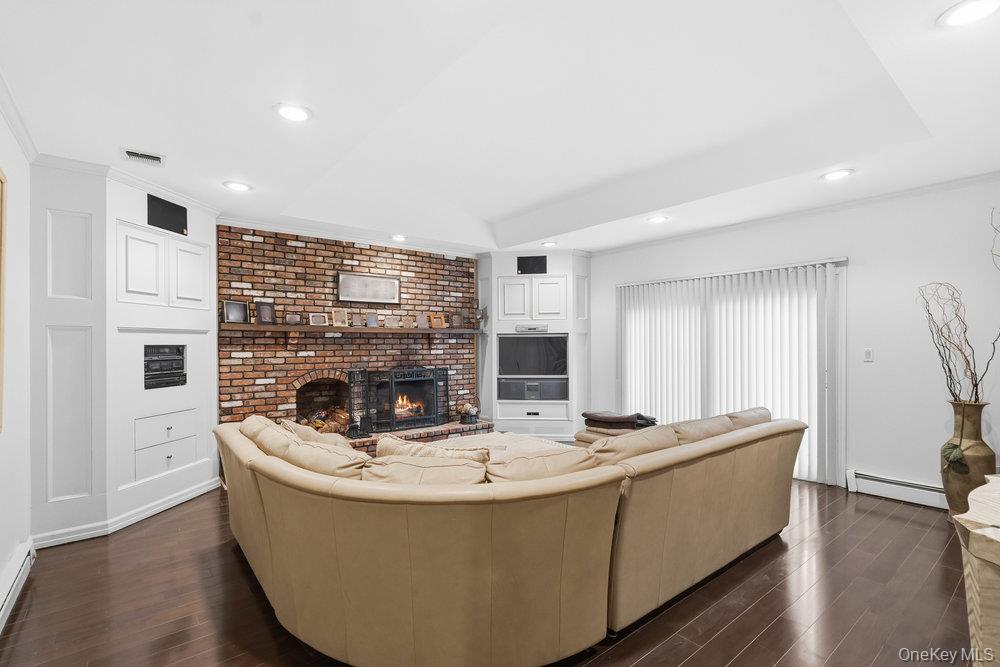 #7 photo, 3 Aron Drive, ナッソー郡 Woodbury , NY 11797