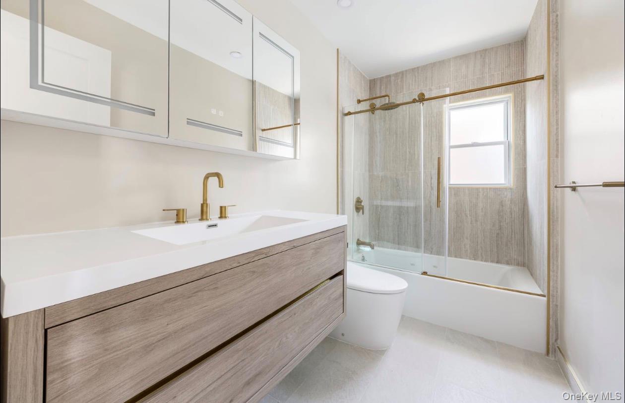 #10 photo, 208-12 53 Avenue, クイーンズ区 Oakland Gardens , NY 11364