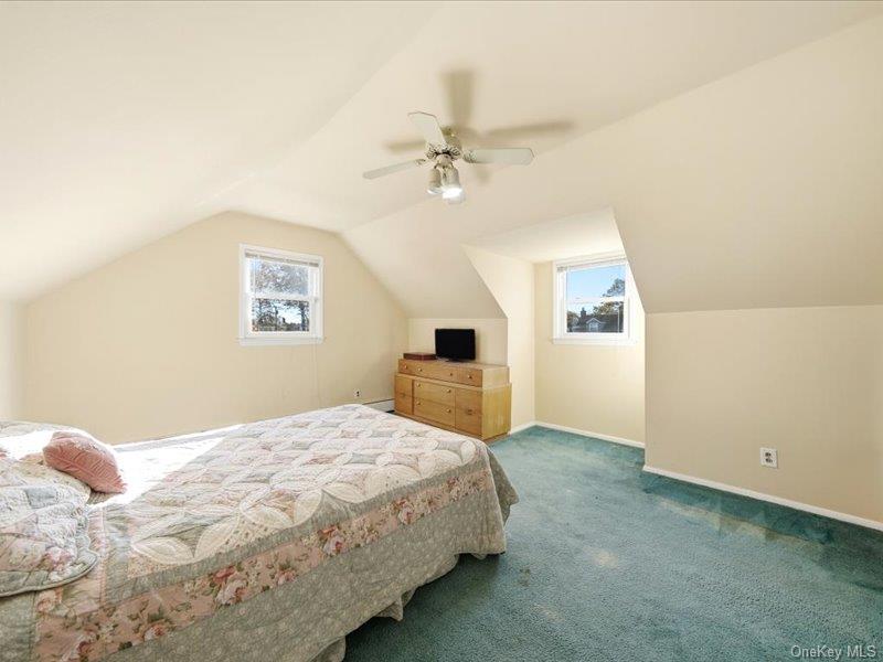 #19 photo, 79 Beecher Road, North Babylon , NY 11703