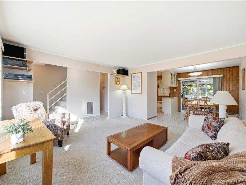 #6 photo, 79 Beecher Road, North Babylon , NY 11703