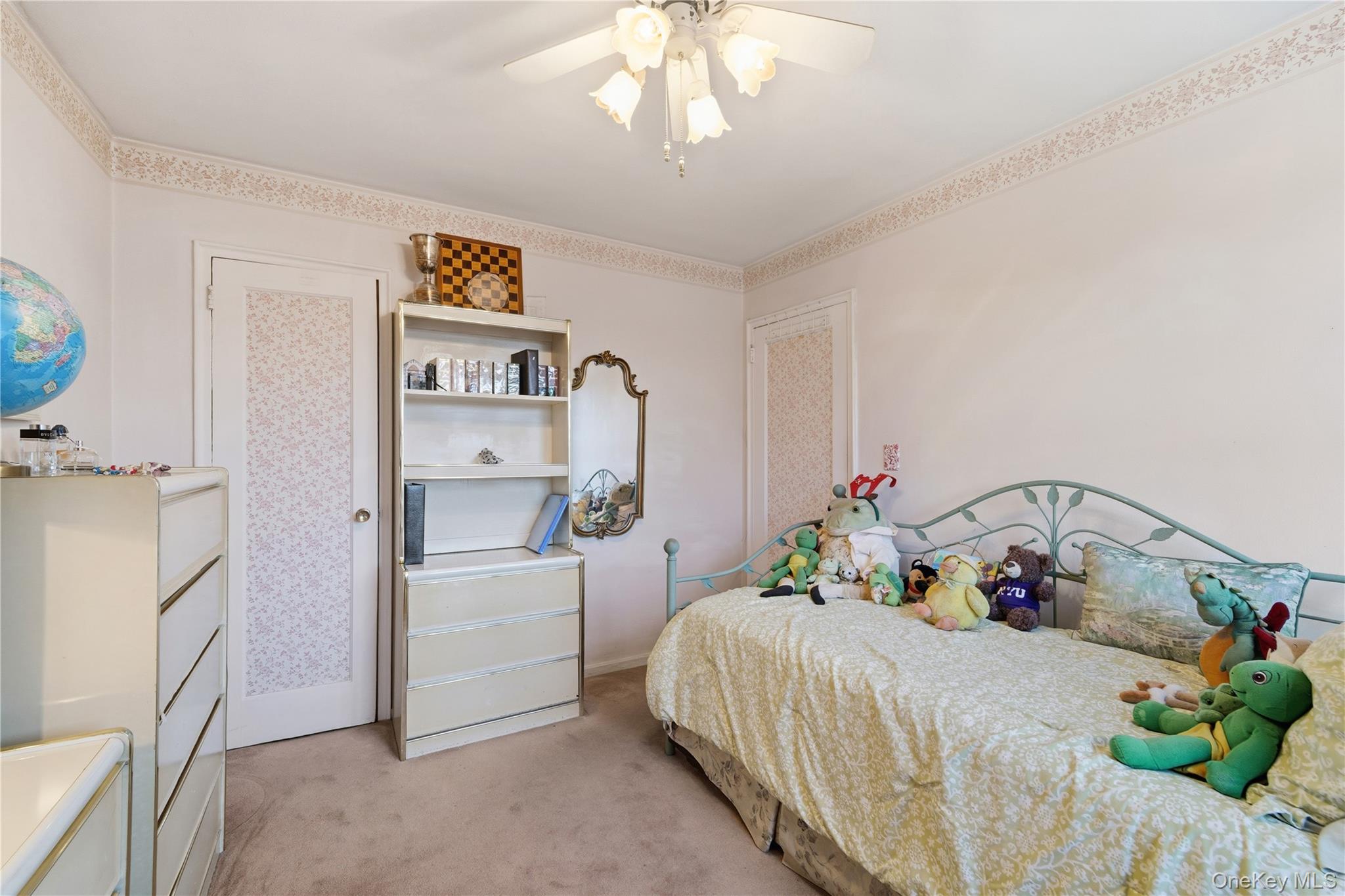 #13 photo, 220-47 73rd Avenue, Bayside , NY 11364