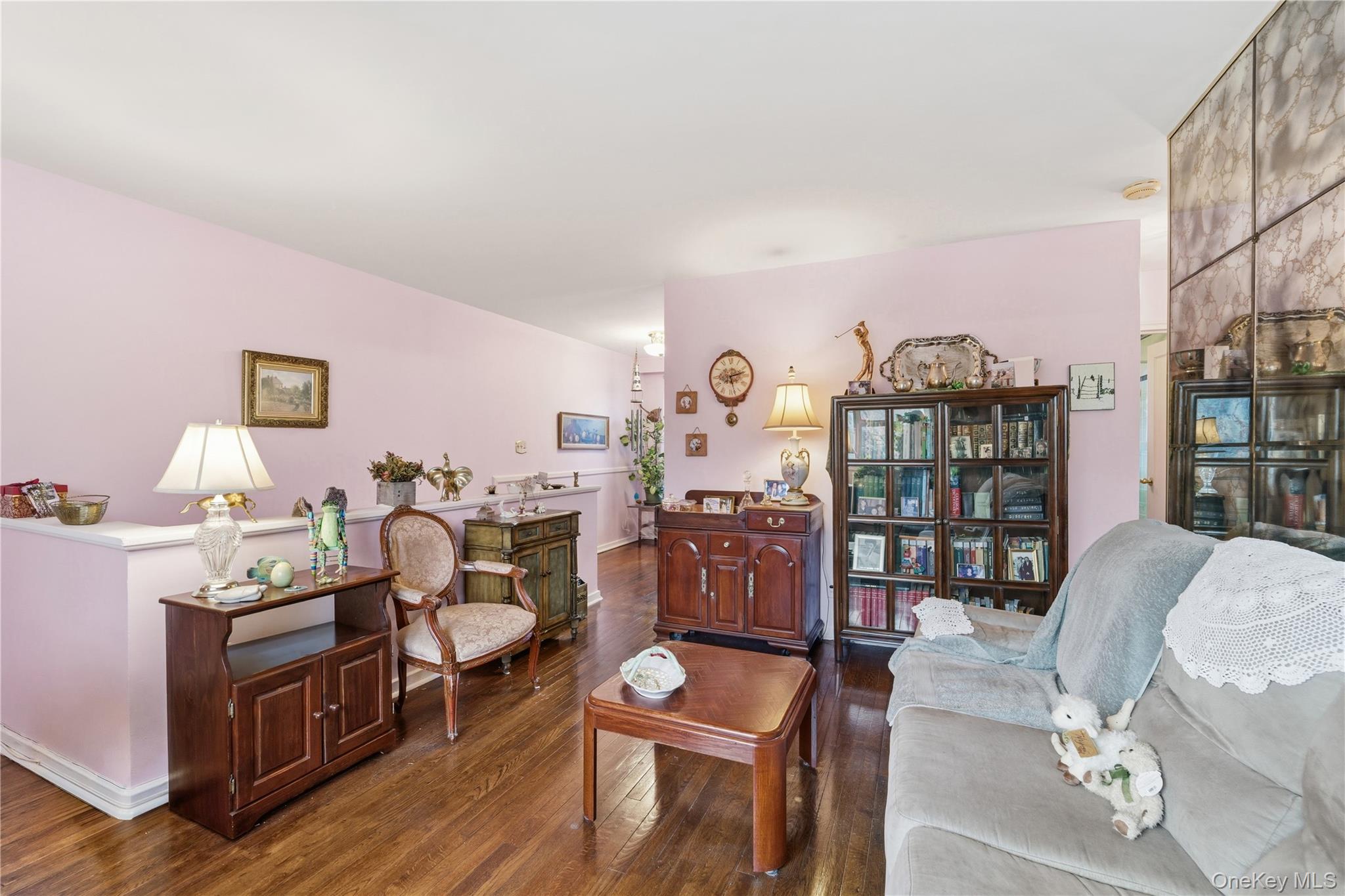 #7 photo, 220-47 73rd Avenue, Bayside , NY 11364