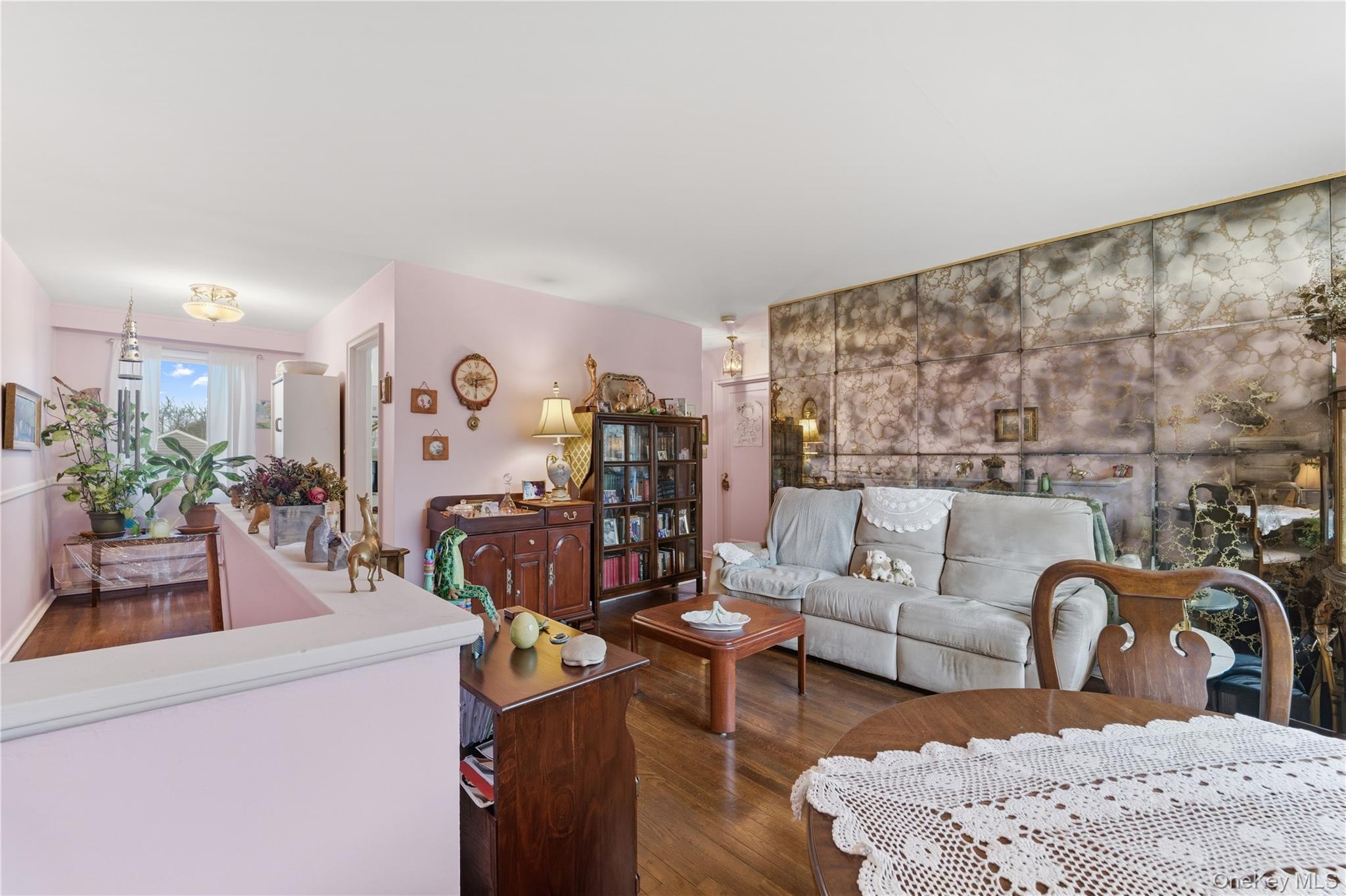 #8 photo, 220-47 73rd Avenue, Bayside , NY 11364