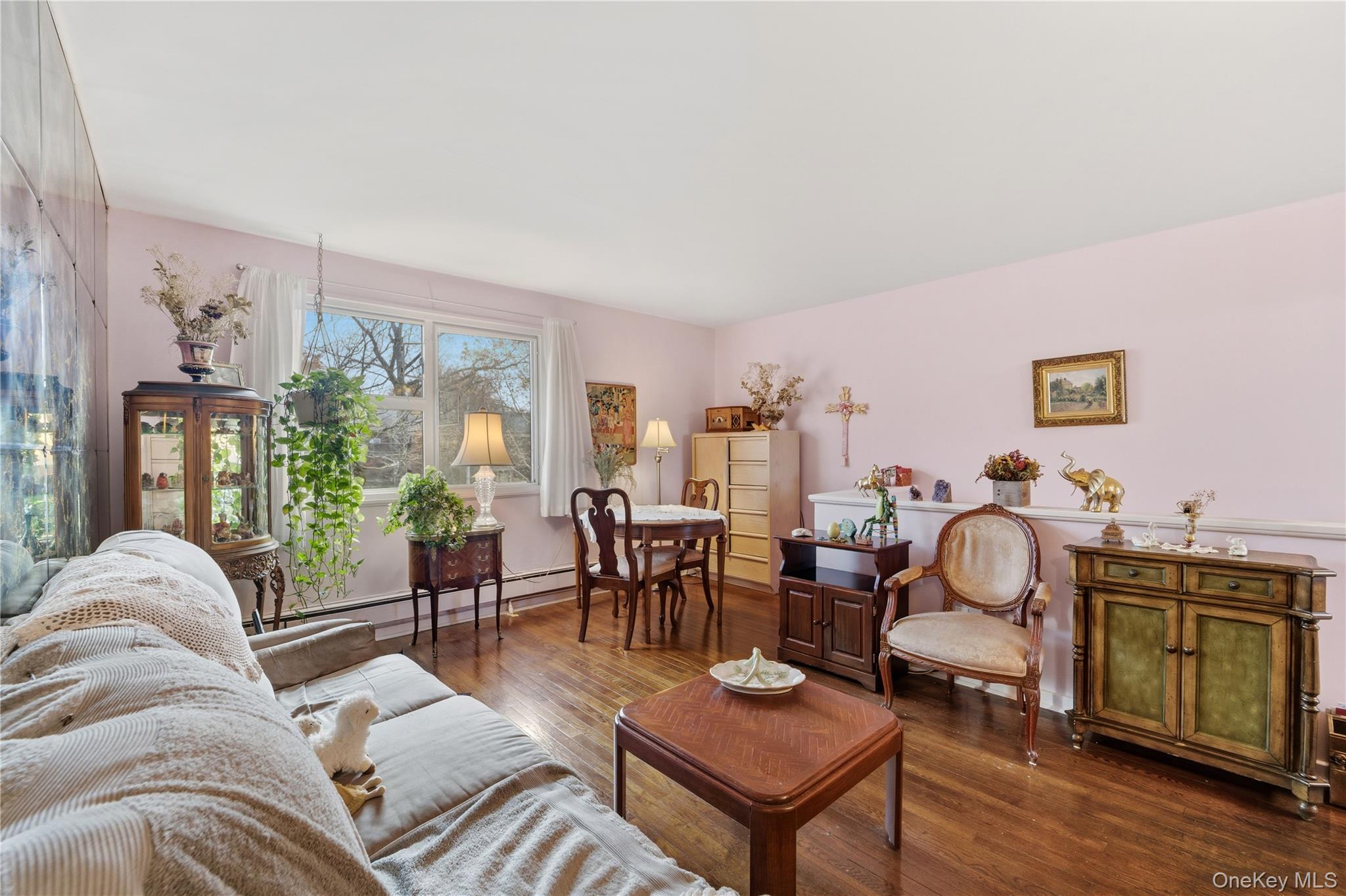 #9 photo, 220-47 73rd Avenue, Bayside , NY 11364