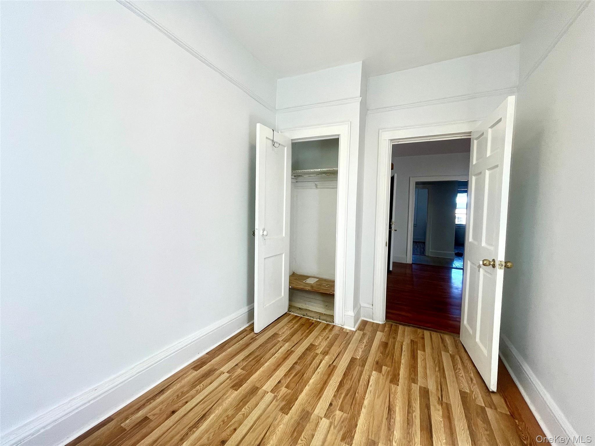 #10 photo, 5160 48th Street, クイーンズ区 Woodside , NY 11377